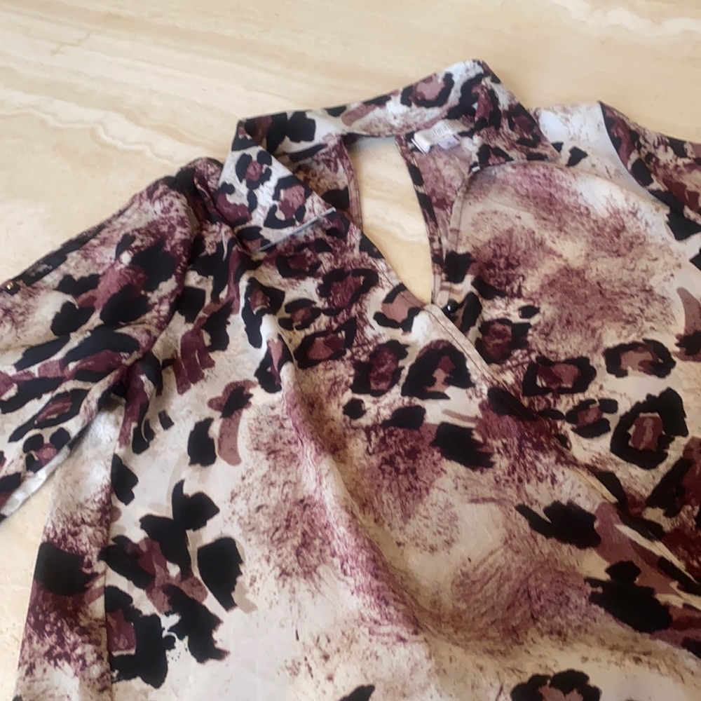 Soulmate s. Never used. No tags Medium. Long sleeve. Purple and white blouse.